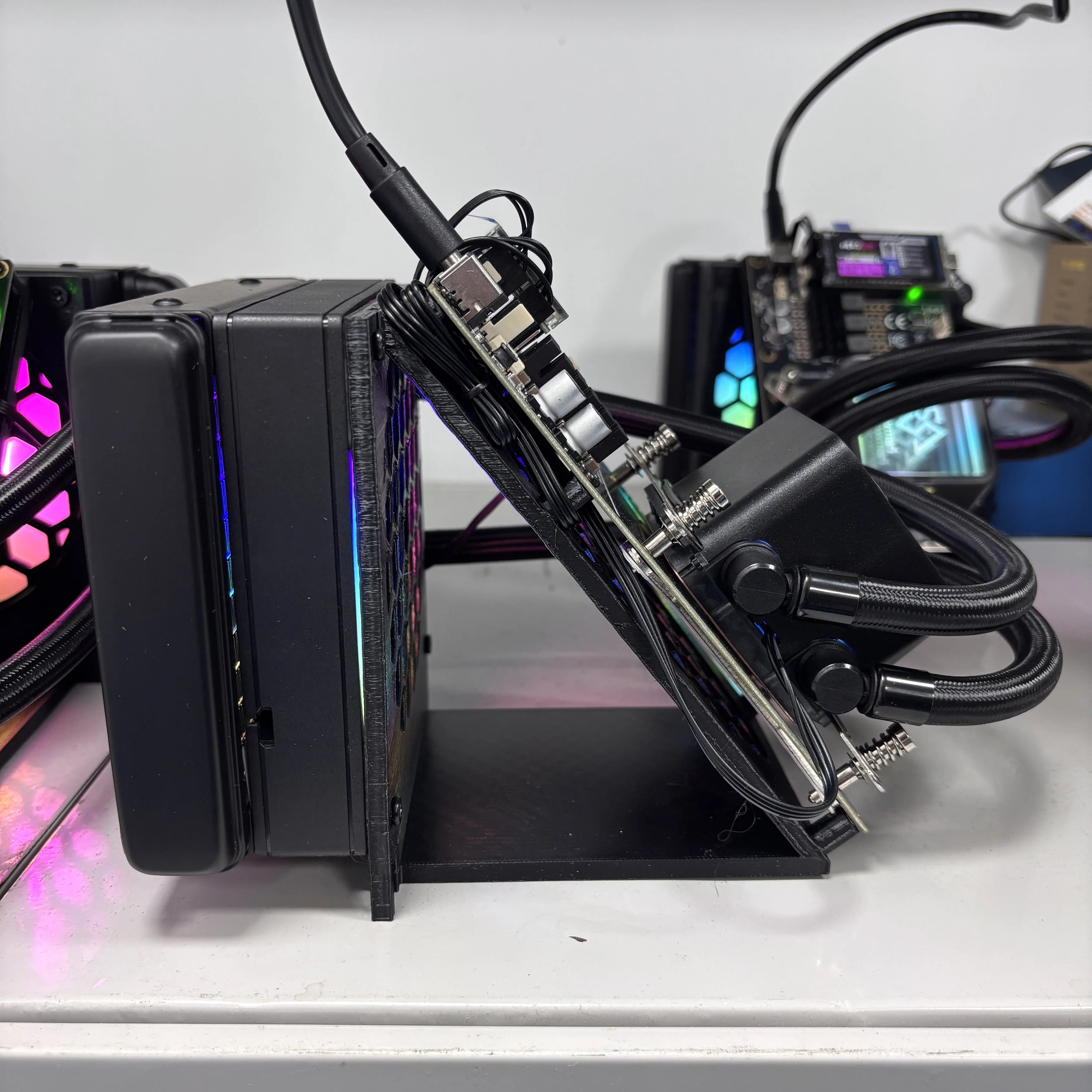 NerdQaxe++ Hydro Bitcoin Miner 6TH/s CE FCC Certification Liquid-Cooled Bitcoin Miner with 4*BM1370 ASIC Chips